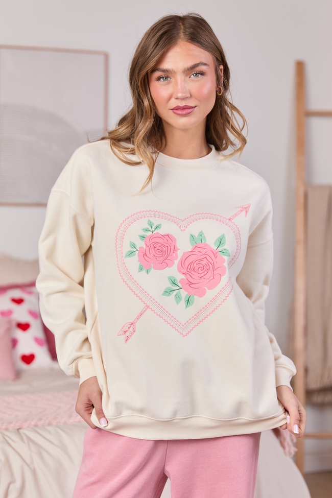 Heart Arrow Cream Graphic Sweatshirt